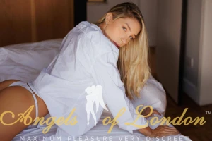 Crowna (24) London Escort