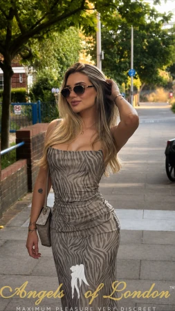 Lucretia (21) London Escort