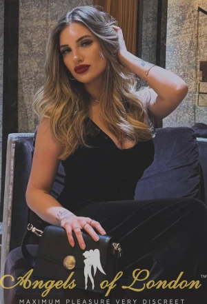 Lucretia (21) London Escort