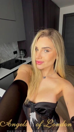 Lucretia (21) London Escort