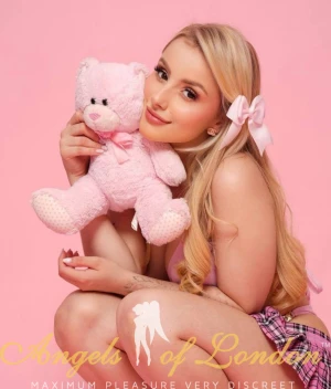 Billa (20) London Escort