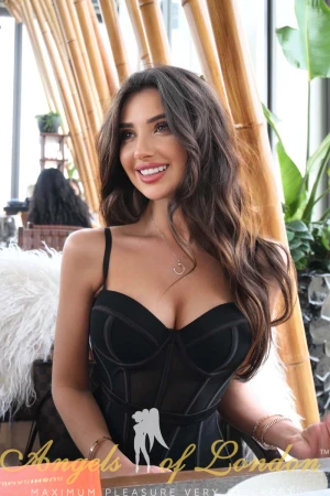 Ruri (22) London Escort