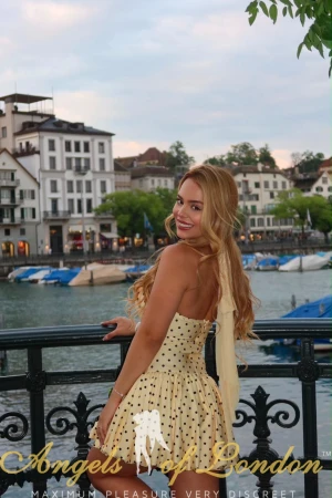 Lovelace (22) London Escort