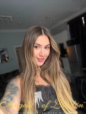 Ismat (21) London Escort