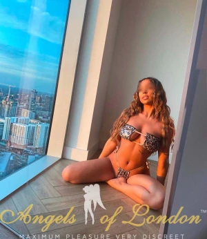 Sprite (22) London Escort