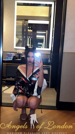 Salerina (22) London Escort