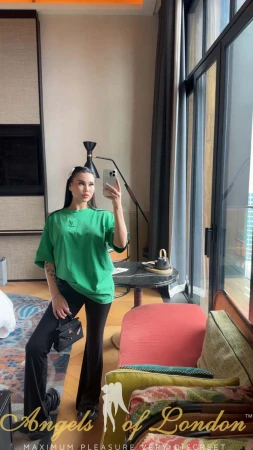 Salerina (22) London Escort