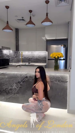 Salerina (22) London Escort
