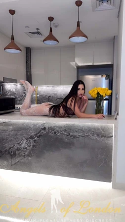 Salerina (22) London Escort