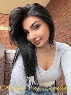 Emilia (22) London Escort