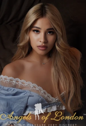 Yaroslava (22) London Escort