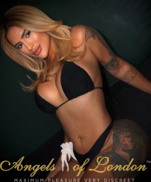 Vanilla (25) London Escort