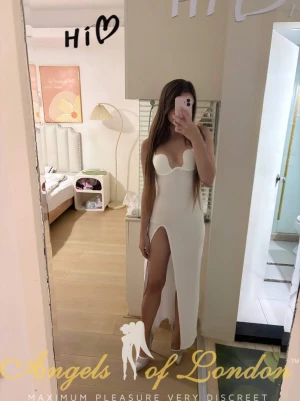 Aisha (24) London Escort