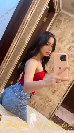 Minilla (20) London Escort
