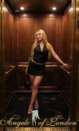Pamela (23) London Escort