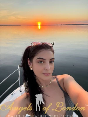 Verity (19) London Escort