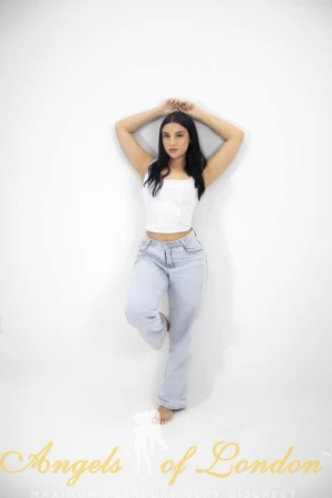 Verity (19) London Escort