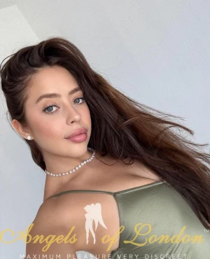 Margot (25) London Escort