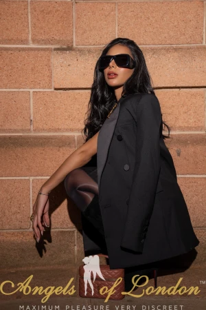 Calantha (23) London Escort