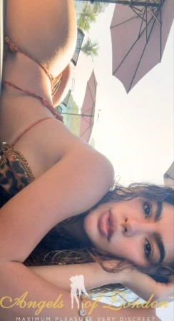 Farzana (24) London Escort