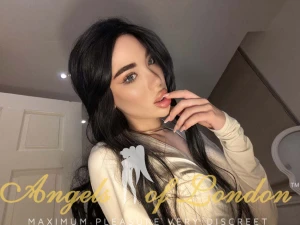 Aigerim (21) London Escort