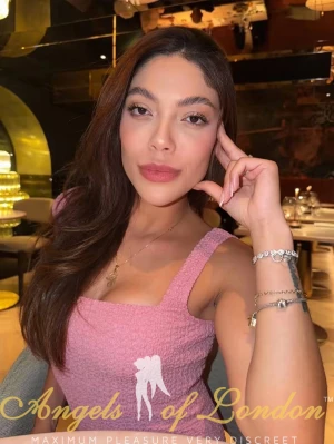 Dorinda (21) London Escort