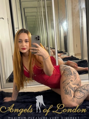Oprah (21) London Escort