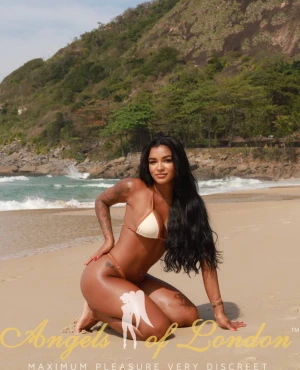 Lorena (20) London Escort