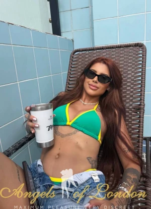 Lamour (25) London Escort