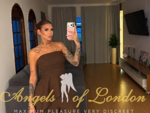 Lamour (25) London Escort