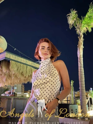 Kendra (28) London Escort