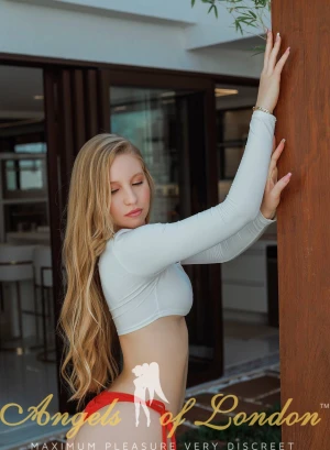 Mystery (20) London Escort