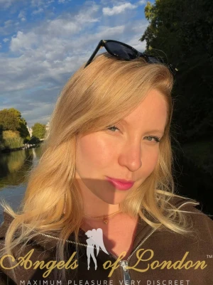 Mystery (20) London Escort