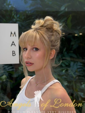 Mystery (20) London Escort