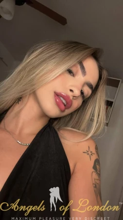 Sharlote (23) London Escort