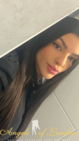 Bravo (22) London Escort