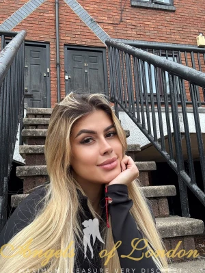 Estelita (24) London Escort