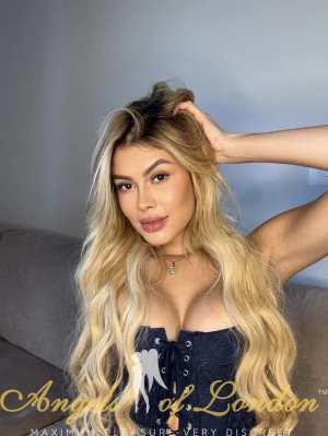 Estelita (24) London Escort