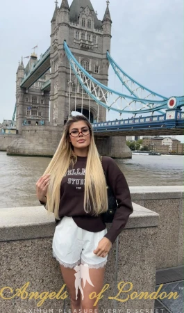 Estelita (24) London Escort