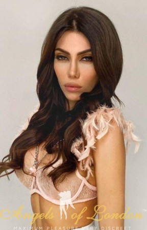 Zeyna London Escort