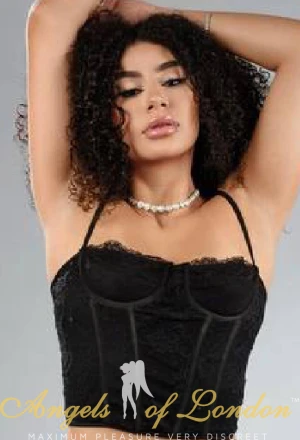 Luella (21) London Escort