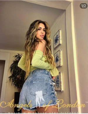 Calienta (18) London Escort